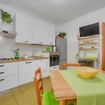 Apartament 308 - Casa Paggi, 15 Minuti A Piedi Dalla Di Riva Trigoso E 2chilometri Dal Centro Di